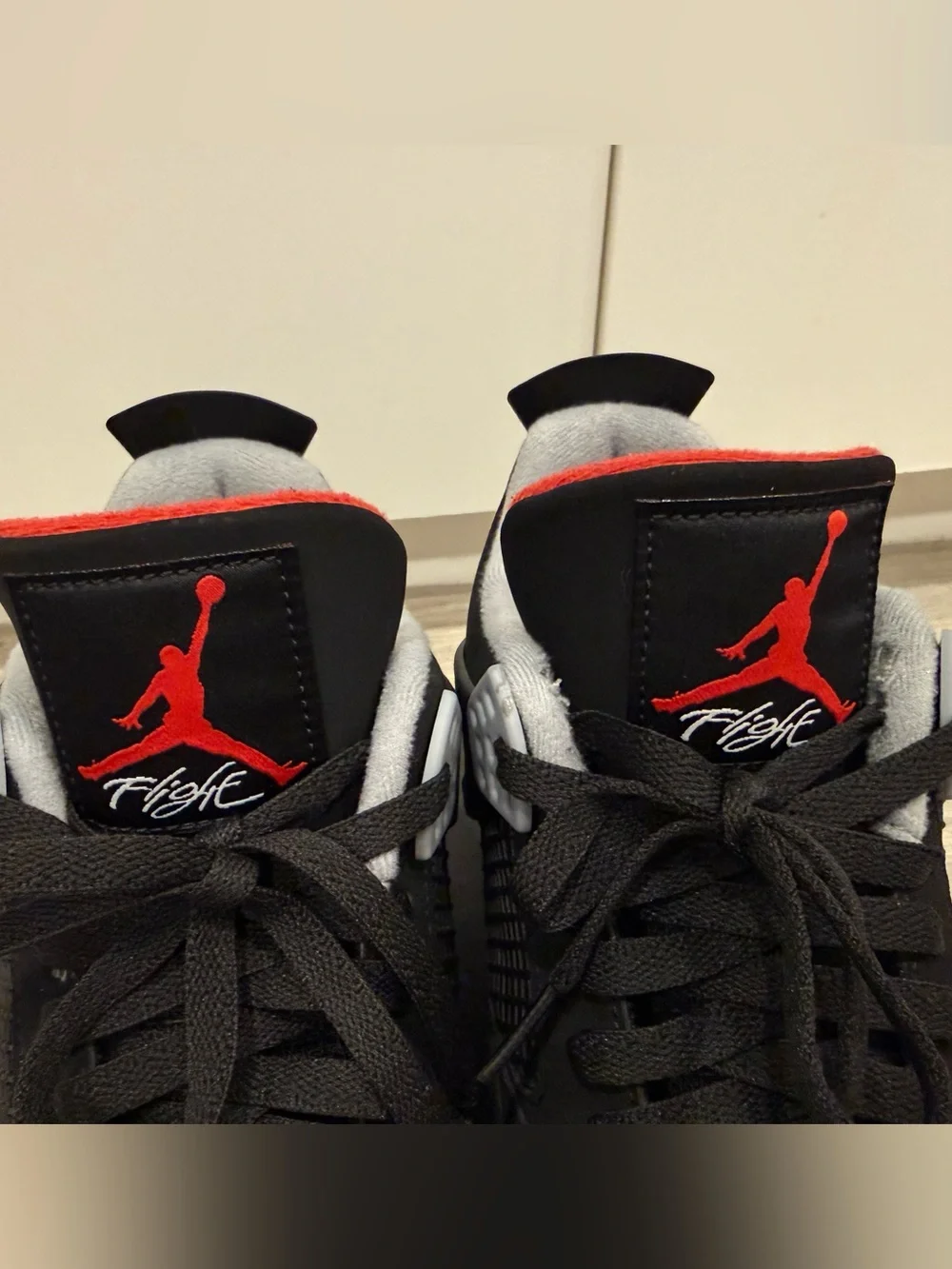 2019 Jordan 4 Retro OG Bred 308497-060 Black Fire Red White Cement Grey White 12